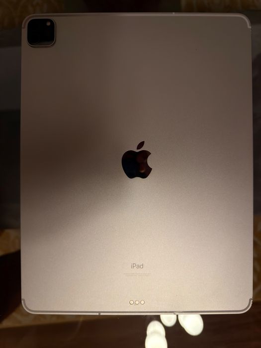 iPad Pro 12,9” Apple M1 | 256 GB | Wi-Fi + 5G | Prateado