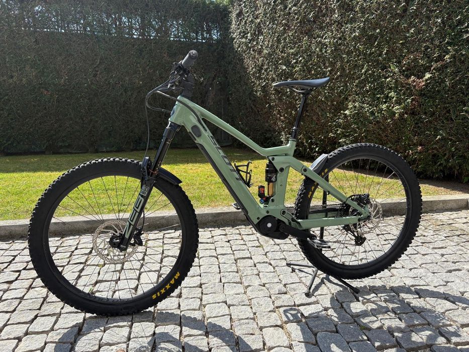 Scott Ransom eRide 920
P
180 de curso à frente e 180 atrás.
Sendo que o amortecedor atrás é novo (tem menos de 1 ano)
O
S
A transmissão é toda nova ta