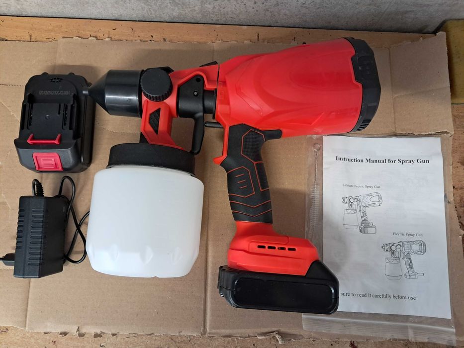 nowy pistolet do malowania zasilany akumulatorami