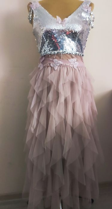 Komplet- cekinowa bluzka i tiulowa spódnica