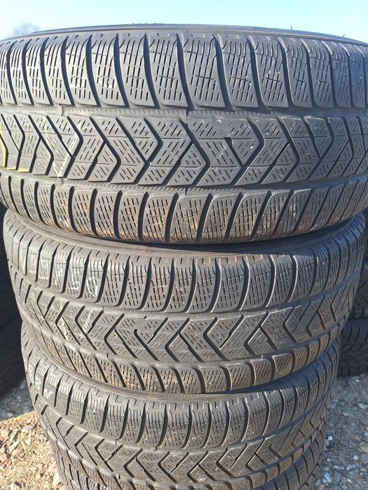 Opony zimowe Pirelli scorpion 235 60 r18