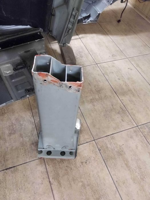 tesla s лонжерон четверть