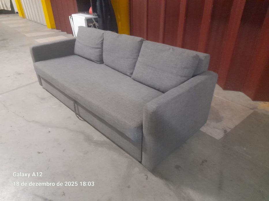 Sofá cama com gavetão Ikea