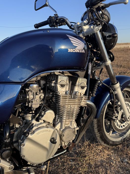 Honda cb 750 seven fifty