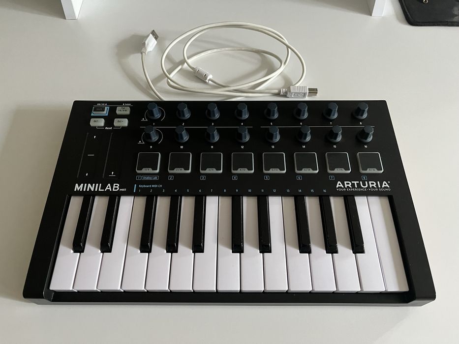 midi-клавіатура Arturia MiniLab MKII. 10/10 Ідеальний стан. Повна комплектація