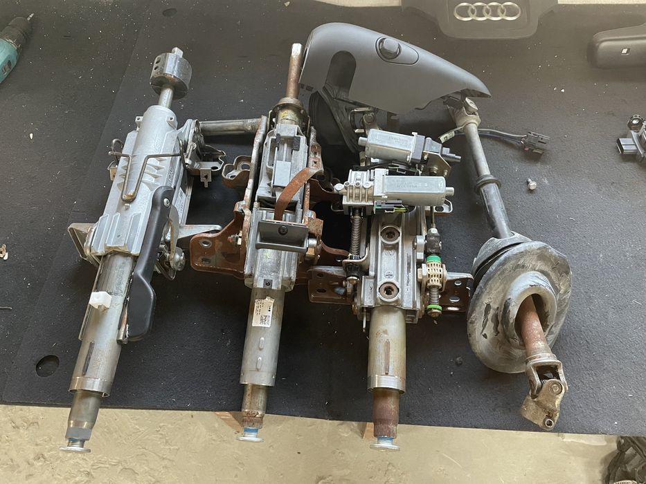 Електро рулевая колонка Audi A6 C7 Q7 A7 Q5