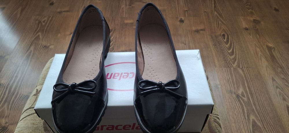 Buty dla dziewczynki