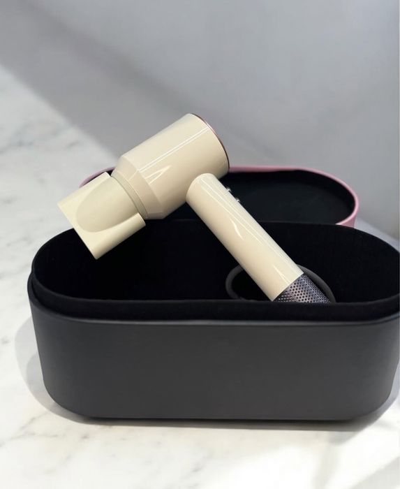 Сушка для волося Dyson