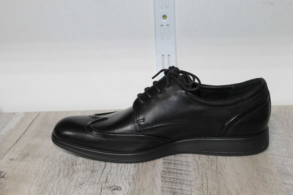 Оригінальні чоловічі туфлі Ecco 41 розмір