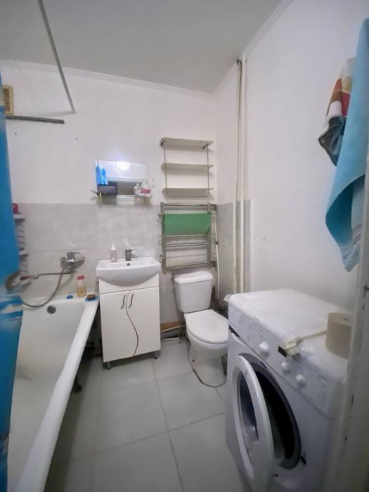 Продам 1 кімнатну квартиру.3й поверх.Газова автономка