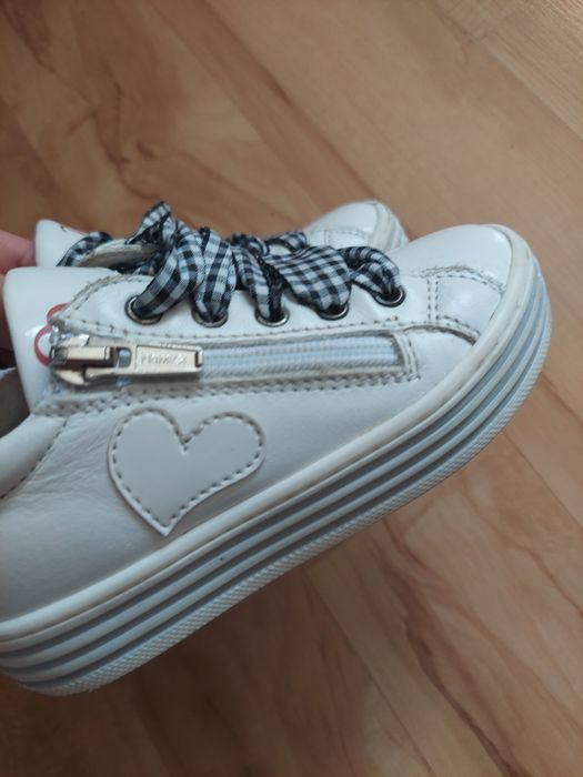 Primigi 24 skóra buty