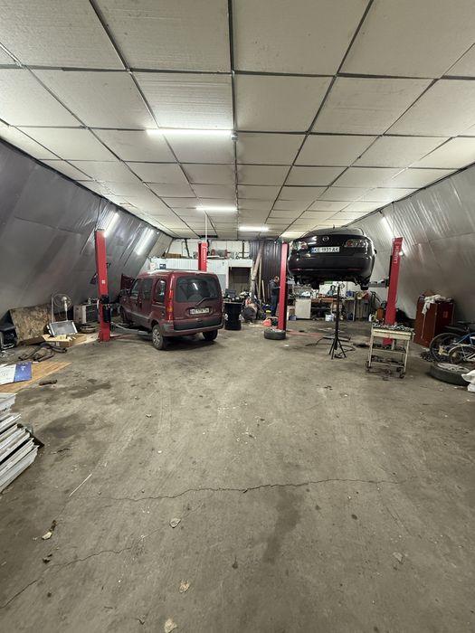 Сдается ангар на красной линии, район 12 квартал