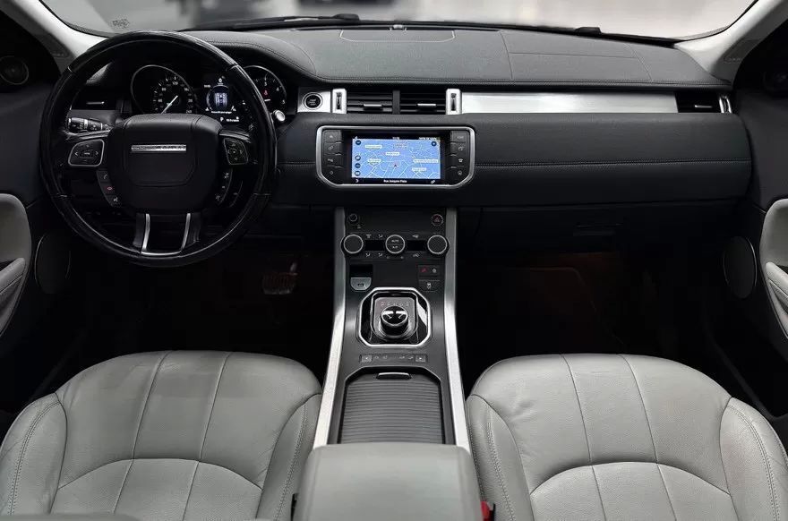 Land Rover Range Rover Evoque 2.0 D150 AWD R-Dynamic HSE Auto