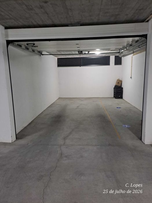 Apartamento T2 mobilado com Garagem