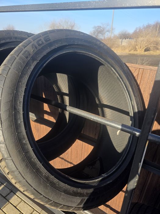 Резина  mirage 295/40 r21