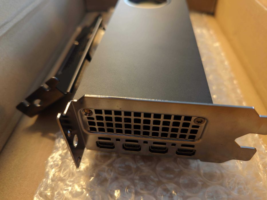 Nvidia RTX A2000 6GB