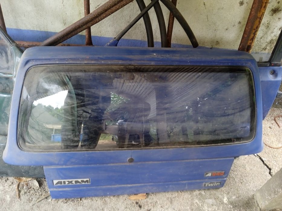 Vendo portas i volante  i mala de aixam 540
