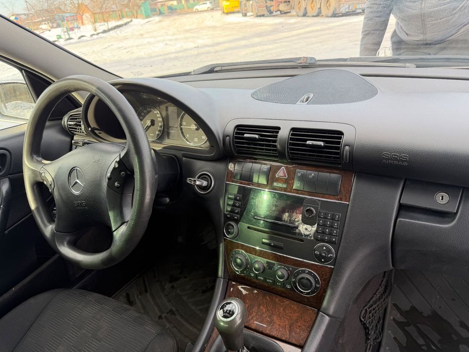 Мерседес w203 c200