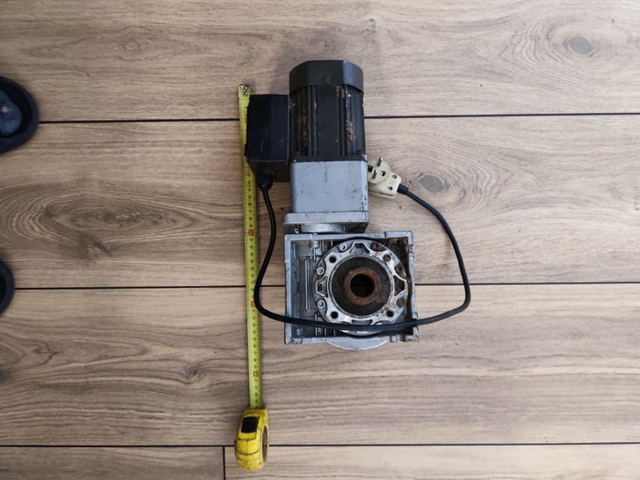 Motoreduktor 230v 1.30 obr/min