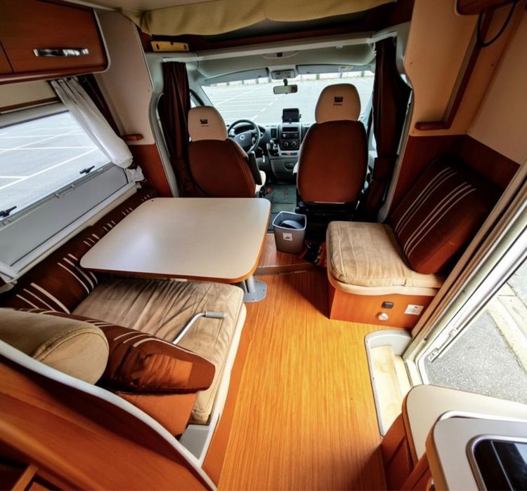 Autocaravana MC louis Cama central