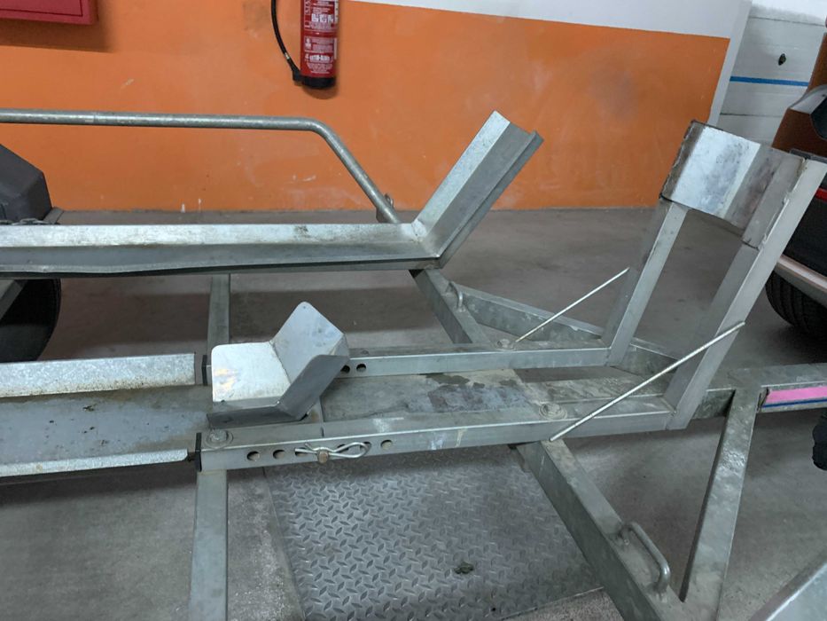 atrelado 03 motas, Toniauto