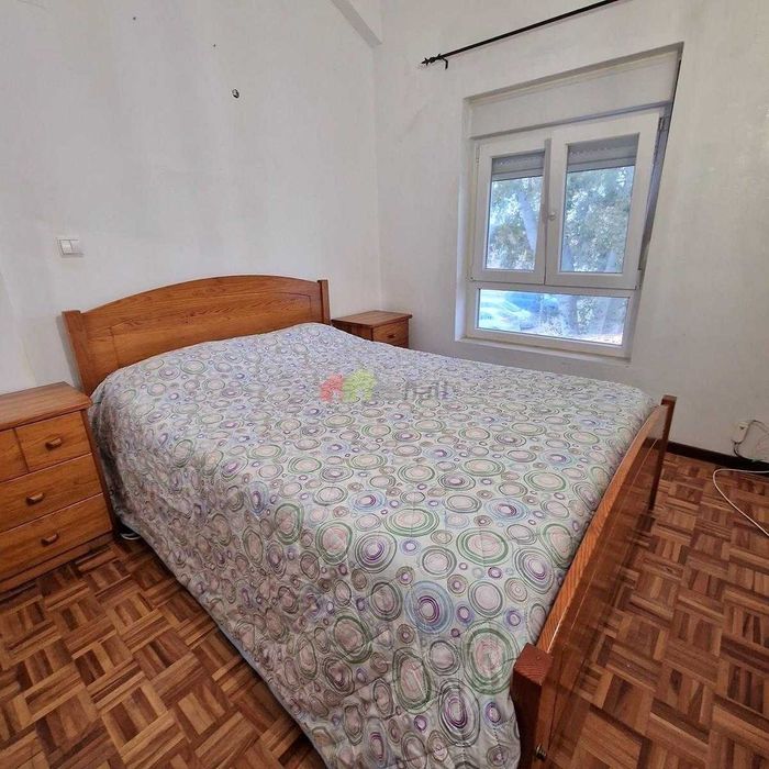 Mobília Quarto Pinho Envernizado Mel Cama King Size