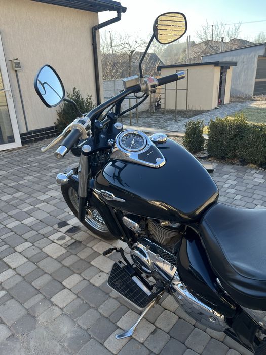 Мотоцикл Suzuki intruder 400