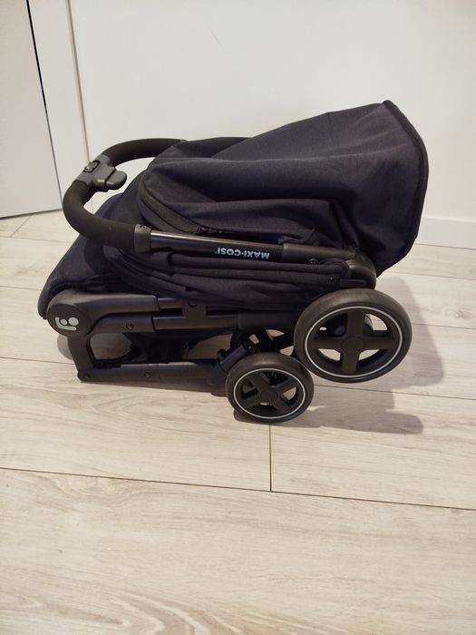 Maxi Cosi Lara 2 do samolotu wózek spacerowy spacerówka L1