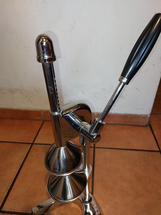 Wyciskarka do cytrusów.