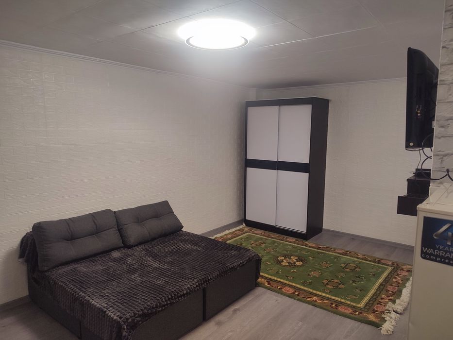 Свободная квартира.Центр 1 комнатная квартира посуточно,почасовая.