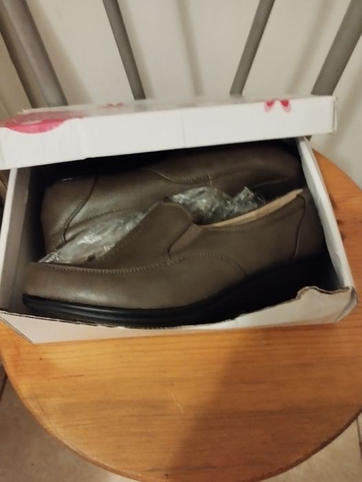 Buty damskie kolor khaki