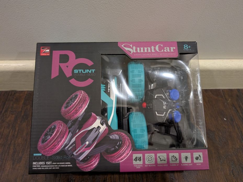 Радіокерована трюкова машинка