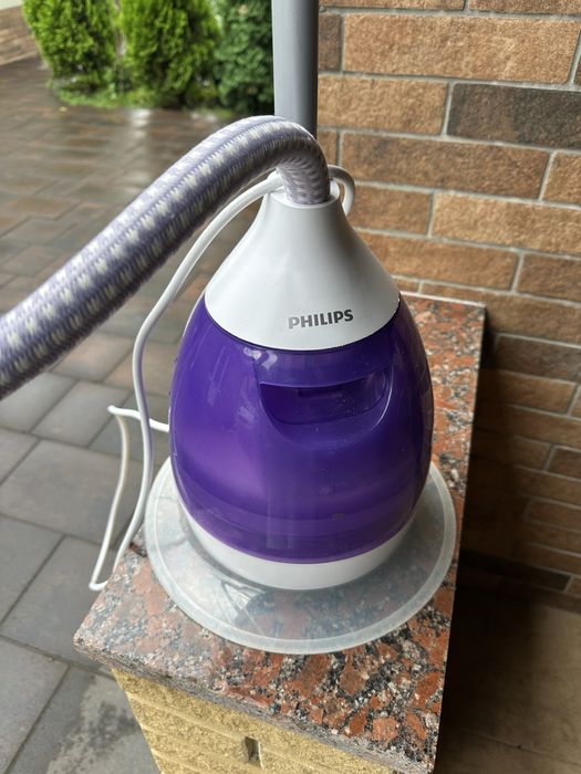 Вертикальний відпарювач Philips ClearTouch