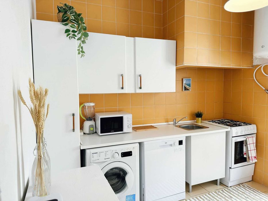 Quarto solteiro ou casal Costa da Caparica sem caução entrada imediata