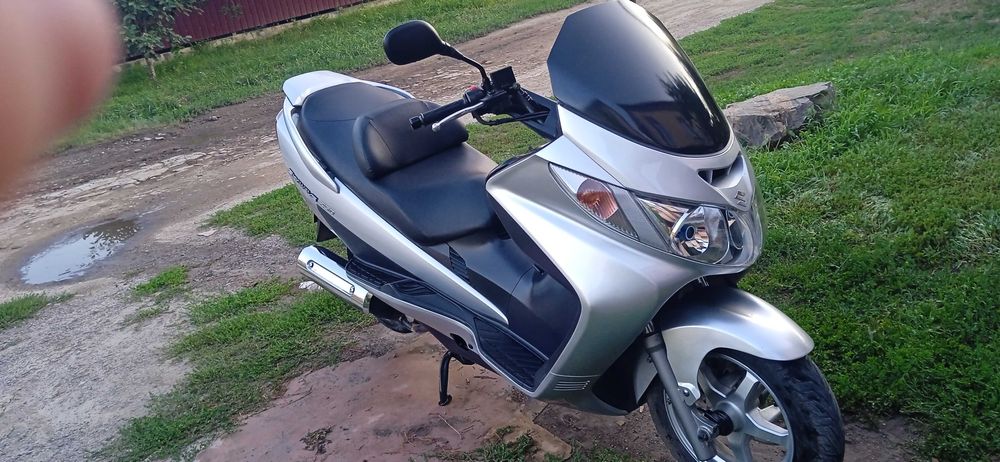 Suzuki Skywave 250