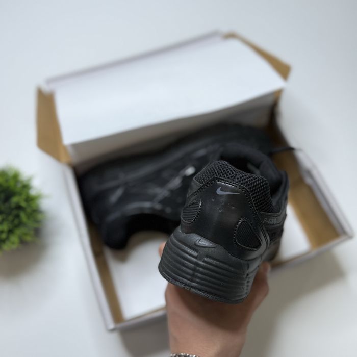 Кроссовки Nike p-6000
