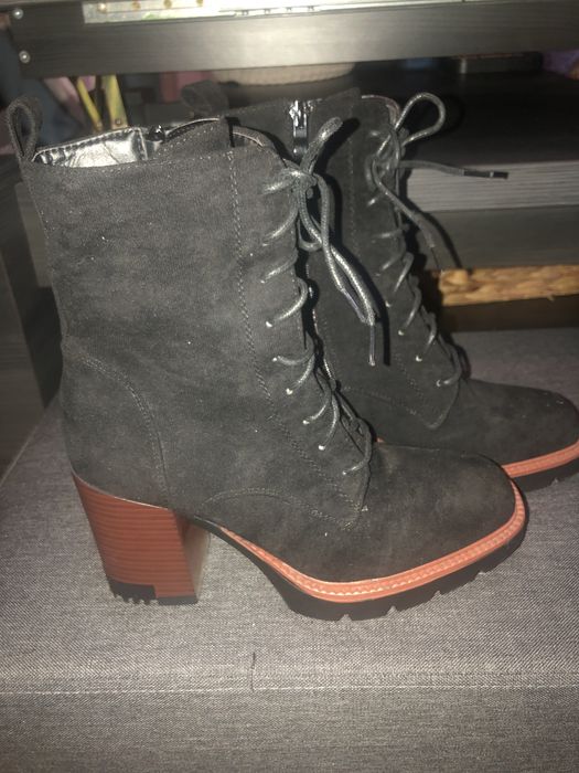 Czarne botki rozmiar 39