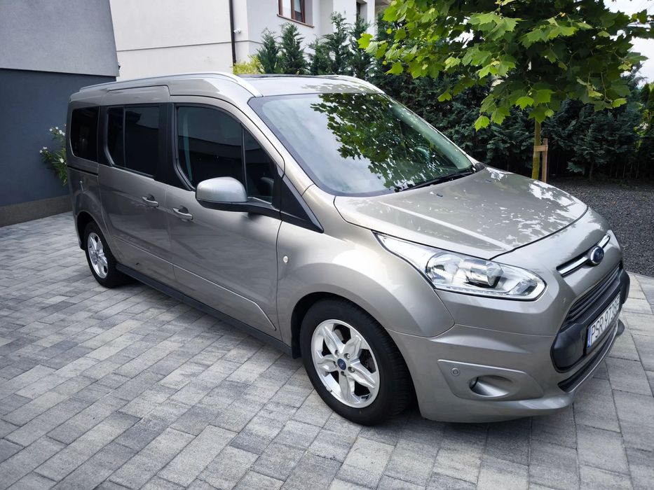 Ford Tourneo Connect Grand Stan idealny, bezwypadkowy, bogata wersja Titanium