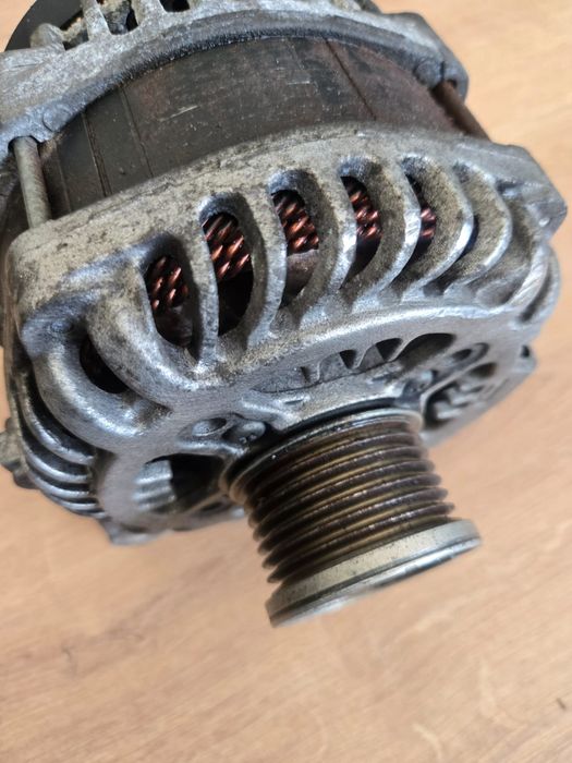 Alternator Renault Trafic III Vivaro B NV300 2.0 231- -004- -436R