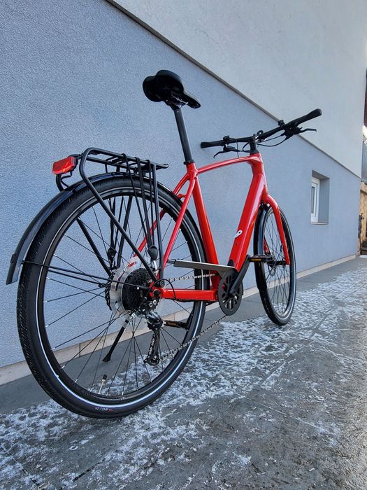 Elektryczny Trek FX2+ bez przebiegu + akcesoria