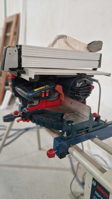 Radial bosch como nova!!Aceito troca por máquina de pintura!!