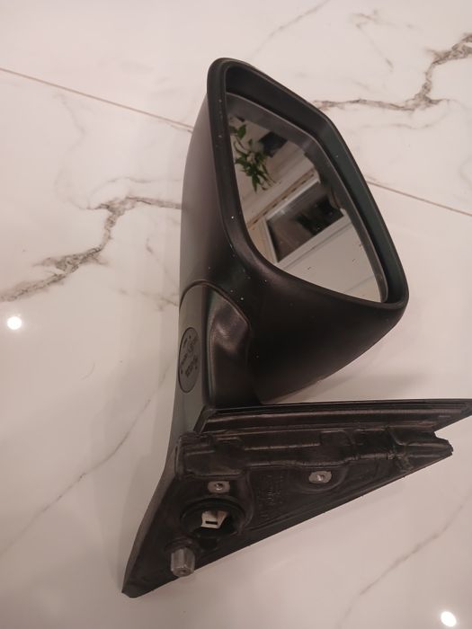 Бічне дзеркало задного огляду BMW F30