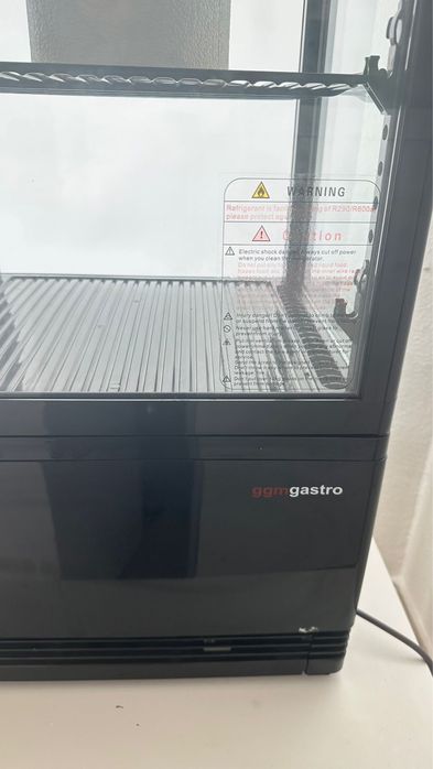 Vitrine Vertical Refrigerada