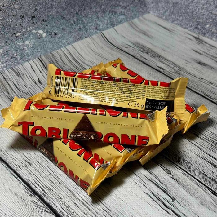Шоколад Toblerone з медом та мигдалем 35 г