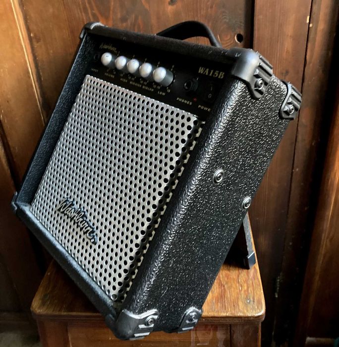 Washburn WA15b wzmacniacz kombo piec do gitary basowej