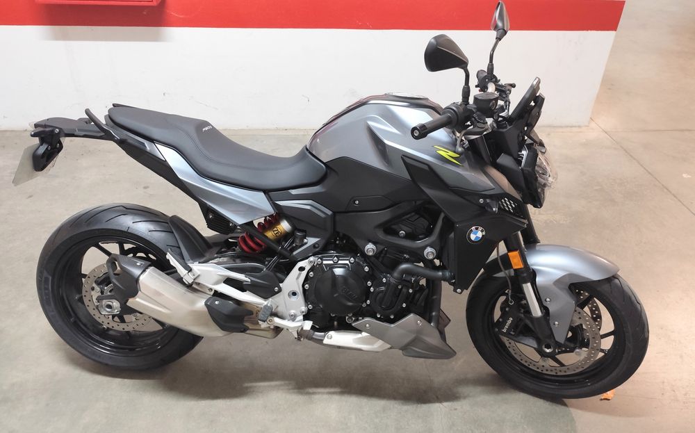 BMW F900R - Dynamic ESA
