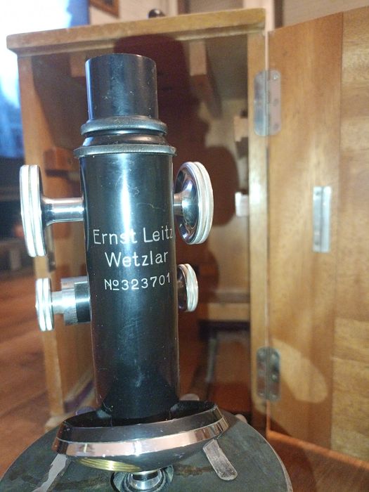 Mikroskop Ernst Leitz Wetzlar rok 1936