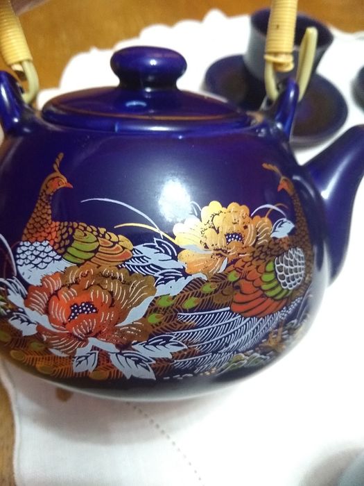 Kobaltowy imbryk 3 czarki plus dodatki