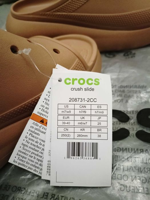 Продам нові Crocs crush slide, USA 9
