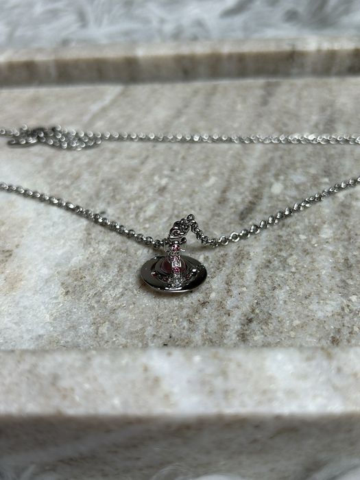 Vivienne Westwood Tiny Saturn Orb Pink Necklace подвеска кулон